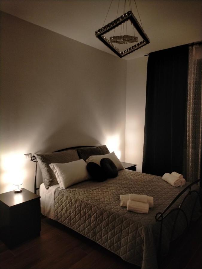 Apartment Red Roses Domus *