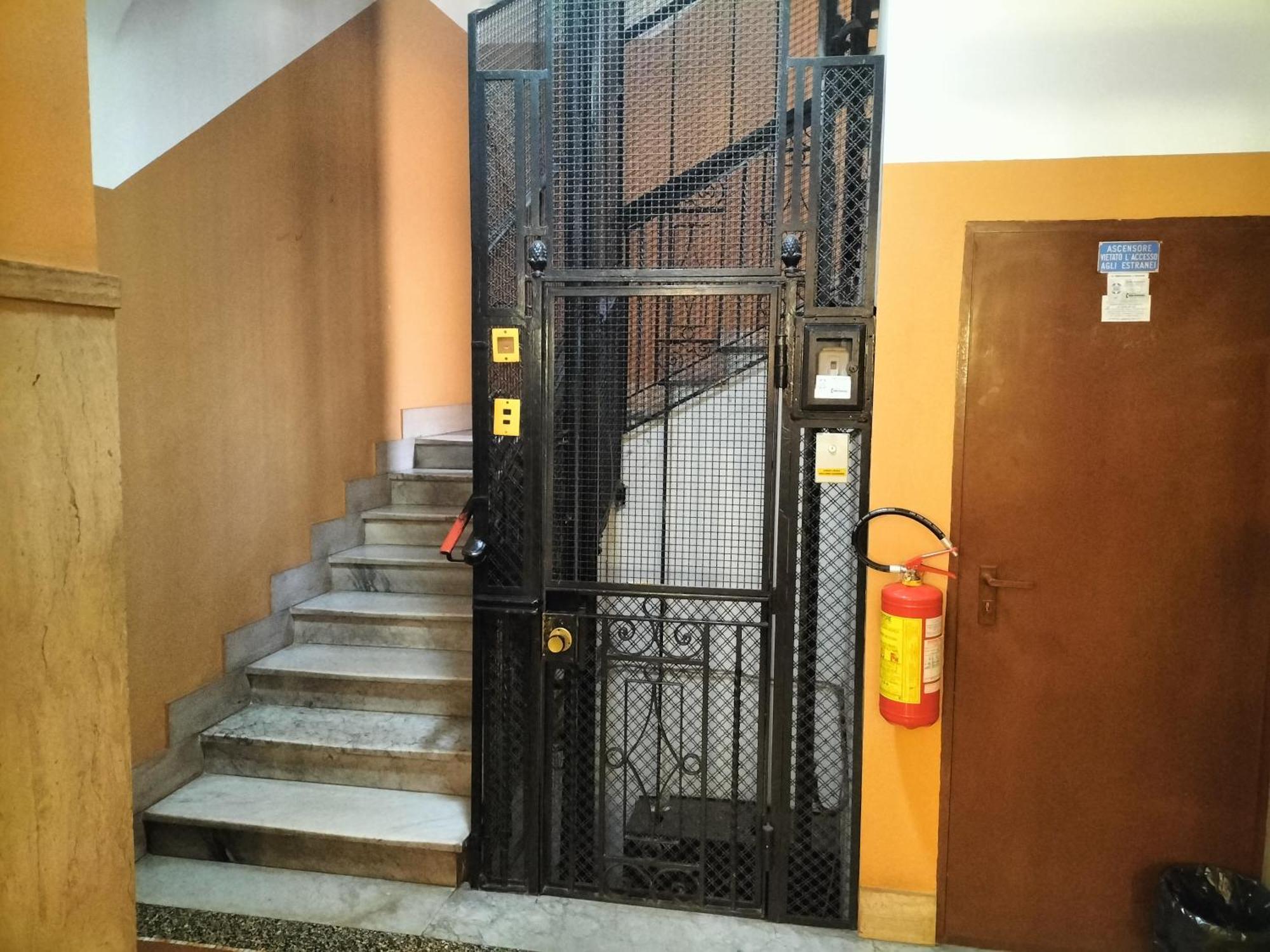 Red Roses Domus Apartment Rome